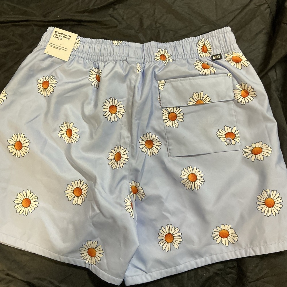 Nike Light Blue Floral Shorts - Picture 7 of 9